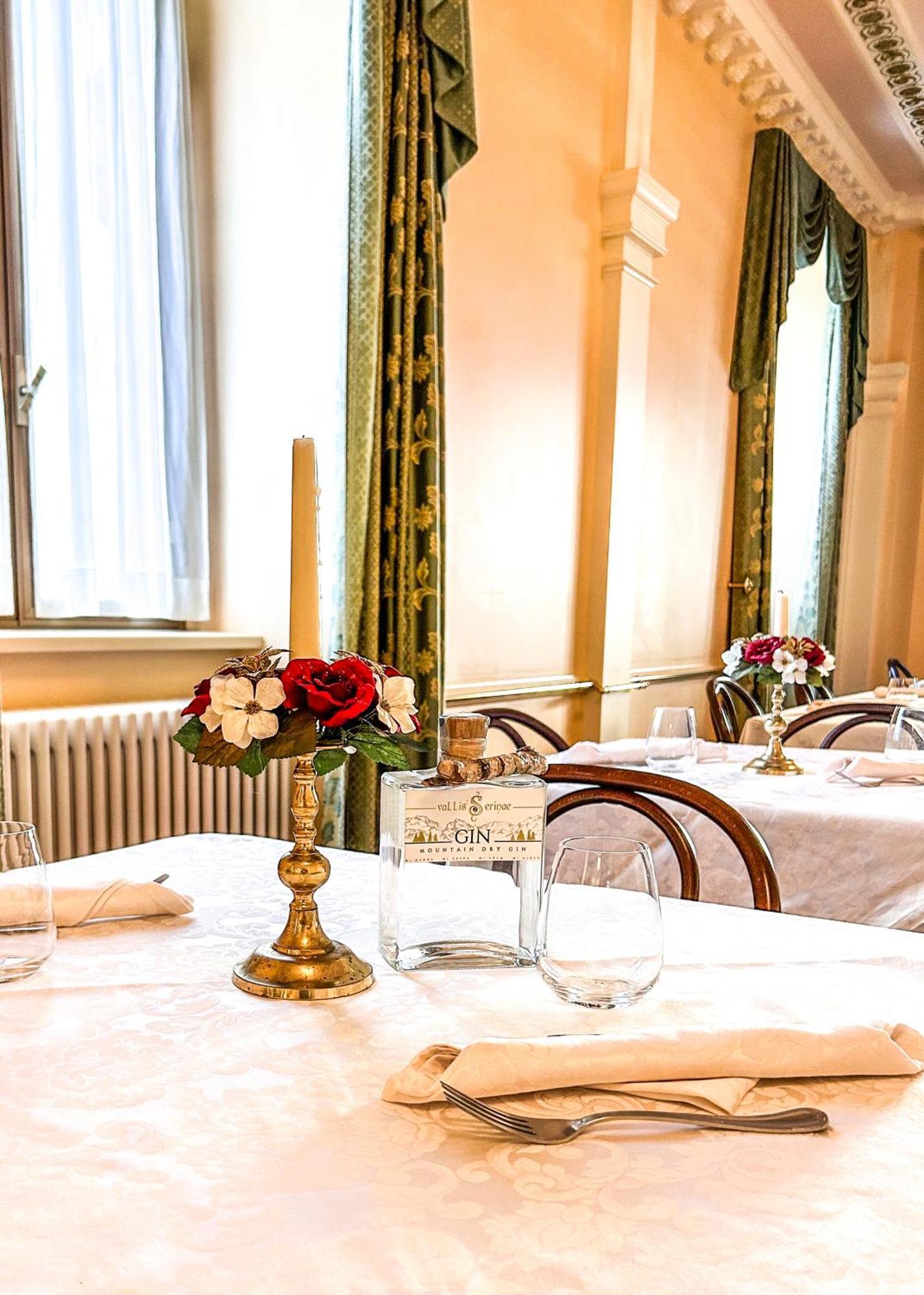 Hotel Moderno Restaurant Serina  Bagian luar foto